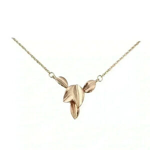 Delicate gold tone necklace